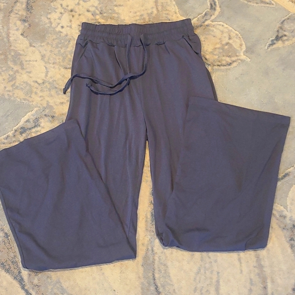 Super comfy wide leg lounge pants